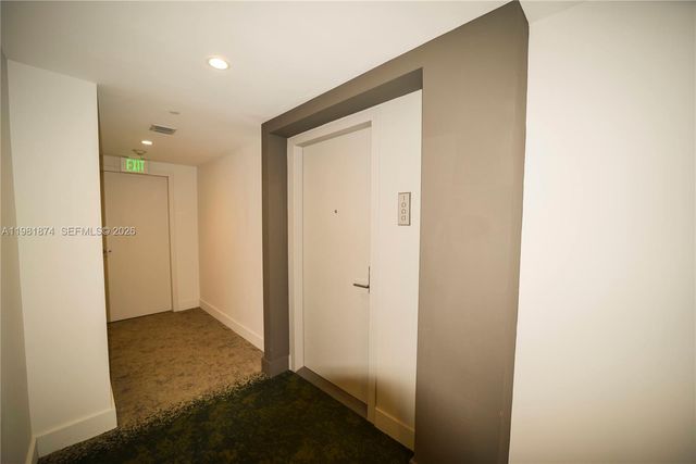 488 NE 18th St 1000, Miami, FL 33132