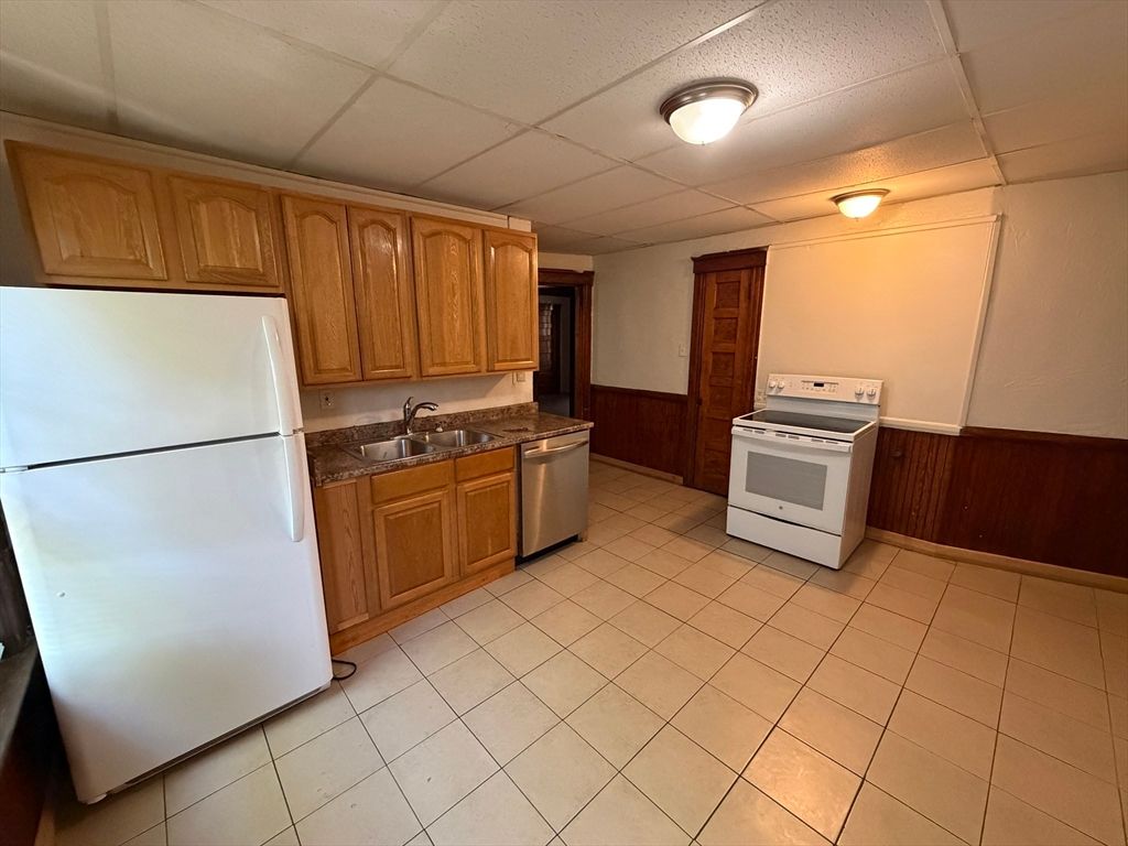 14 Perkins Street 2, Worcester, MA 01605