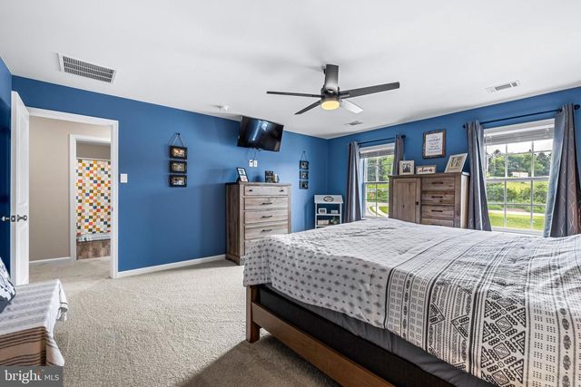 4300 BRENT DR, Spring Grove, PA 17362