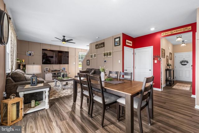 4300 BRENT DR, Spring Grove, PA 17362