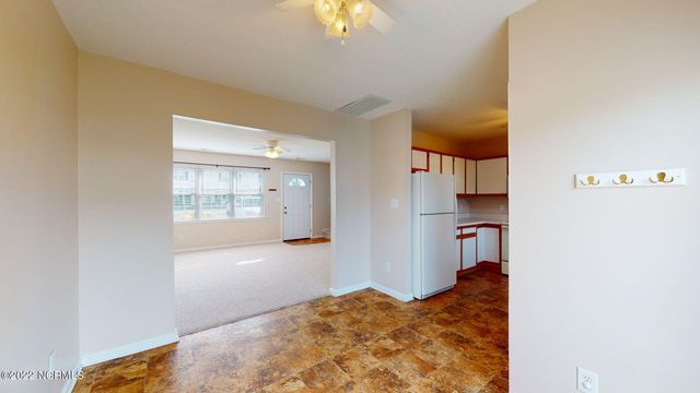 88 Century Court, Swansboro, NC 28584
