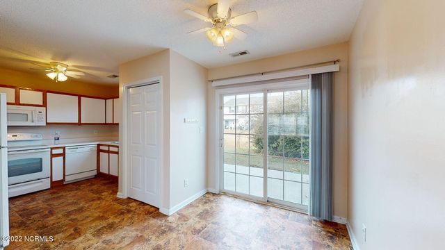 88 Century Court, Swansboro, NC 28584