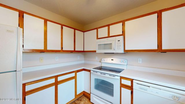 88 Century Court, Swansboro, NC 28584