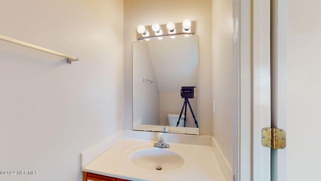88 Century Court, Swansboro, NC 28584