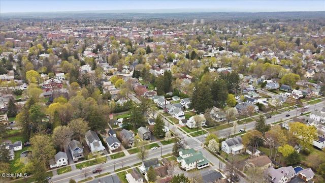 214 East Avenue, Saratoga Springs, NY 12866