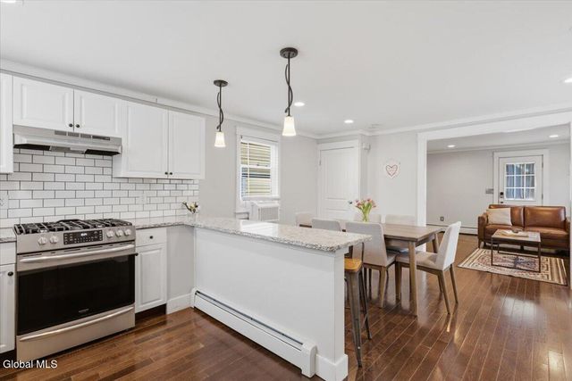214 East Avenue, Saratoga Springs, NY 12866
