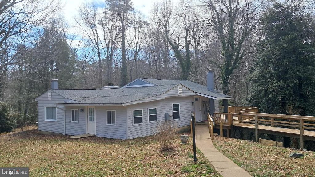 12248 CLEMENTINE LN, King George, VA 22485