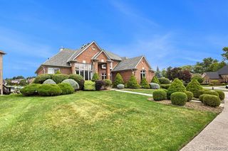 53527 Cherrywood Drive, Shelby Twp, MI 48315