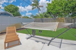 317 SE 7th Ave, Deerfield Beach, FL 33441