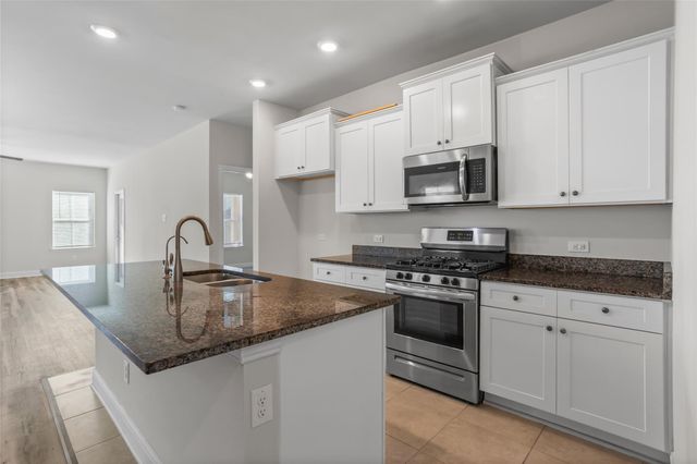 4203 W Bayou Maison Circle, Dickinson, TX 77539