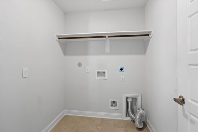 4203 W Bayou Maison Circle, Dickinson, TX 77539