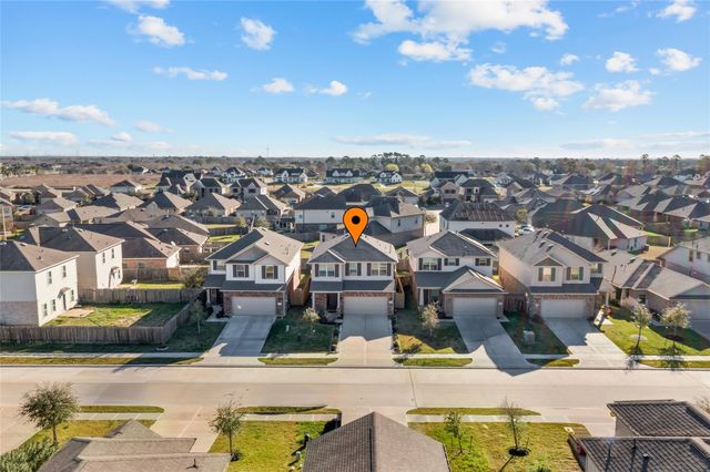 4203 W Bayou Maison Circle, Dickinson, TX 77539