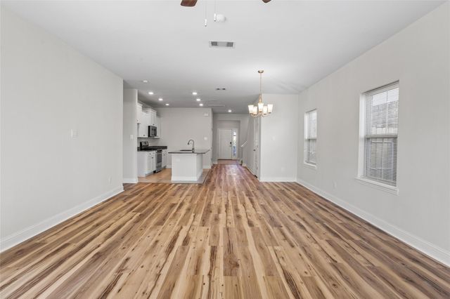 4203 W Bayou Maison Circle, Dickinson, TX 77539