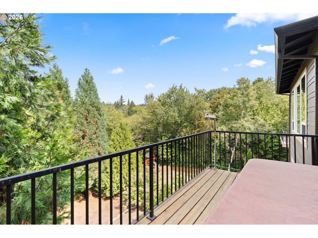 5033 Sw TEXAS St, Portland, OR 97219