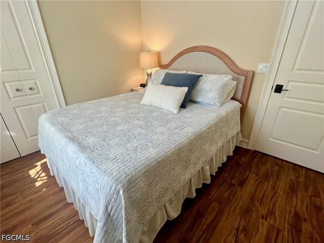 619 Beachwalk CIR I201, Naples, FL 34108