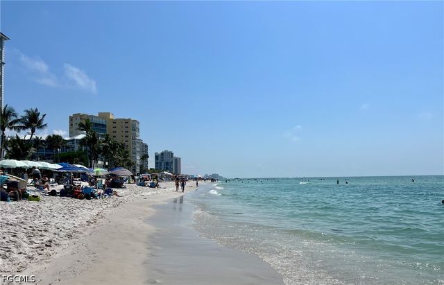 619 Beachwalk CIR I201, Naples, FL 34108