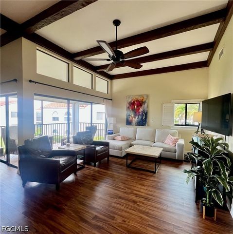 619 Beachwalk CIR I201, Naples, FL 34108