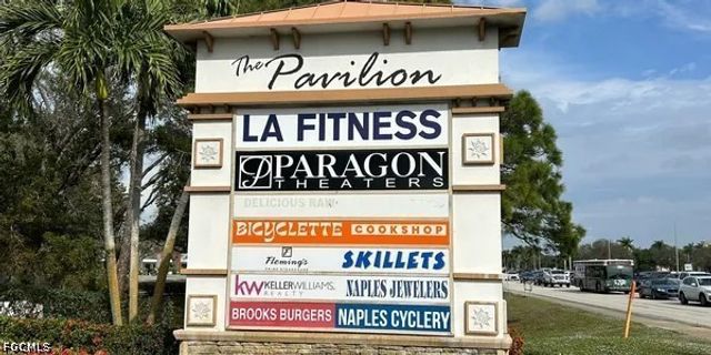 619 Beachwalk CIR I201, Naples, FL 34108