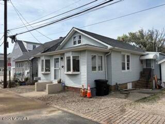 47 Waterview Way, Sea Bright, NJ 07760