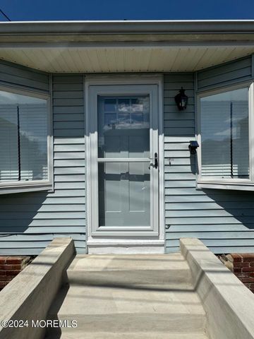 47 Waterview Way, Sea Bright, NJ 07760