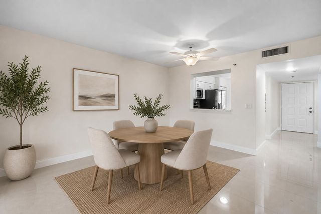 7290 KINGHURST Drive 106, Delray Beach, FL 33446