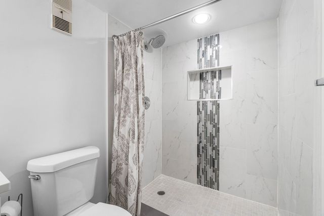 7290 KINGHURST Drive 106, Delray Beach, FL 33446