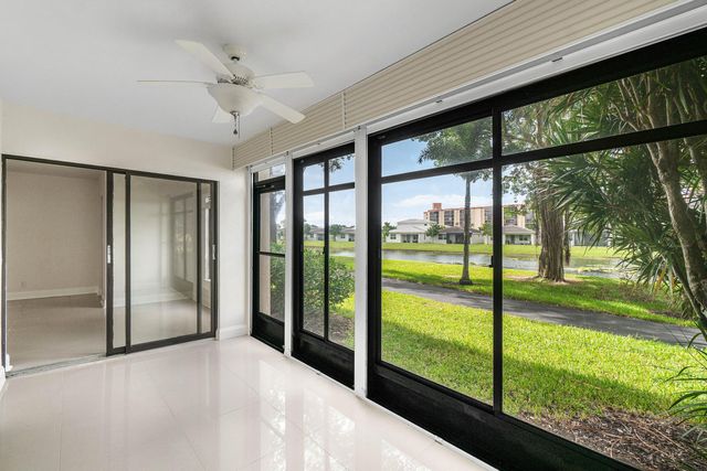 7290 KINGHURST Drive 106, Delray Beach, FL 33446