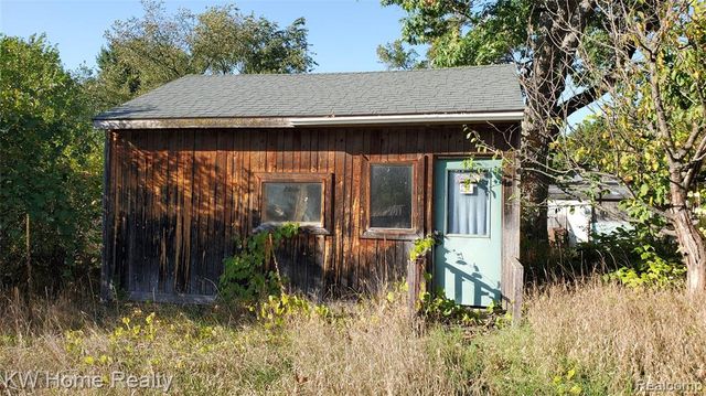 2887 Ivan, Harrison, MI 48625