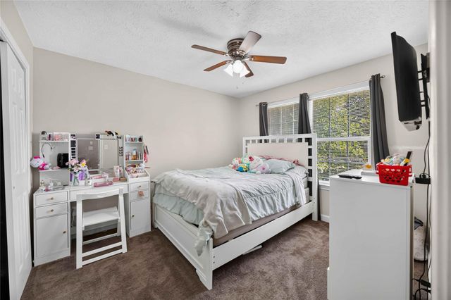 7436 Harlem Street, Baytown, TX 77521