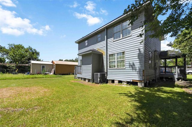7436 Harlem Street, Baytown, TX 77521