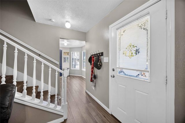 7436 Harlem Street, Baytown, TX 77521