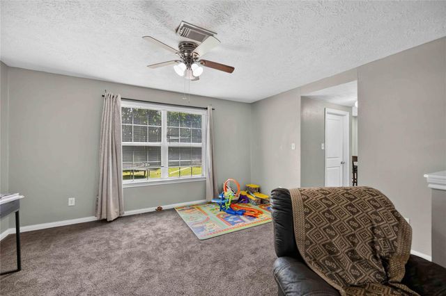 7436 Harlem Street, Baytown, TX 77521