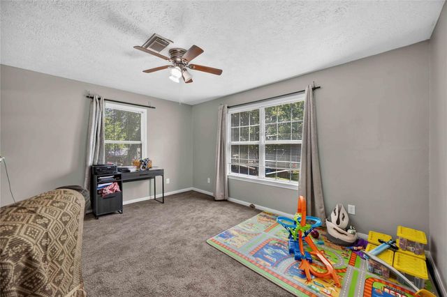 7436 Harlem Street, Baytown, TX 77521