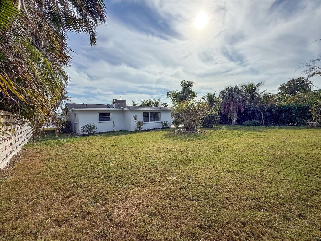 510 69TH STREET, HOLMES BEACH, FL 34217 — photo 5