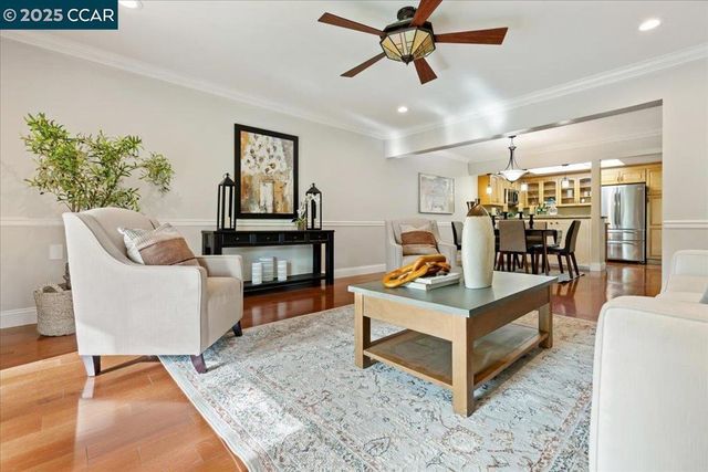 1857 Golden Rain Rd Unit 2, Walnut Creek, CA 94595