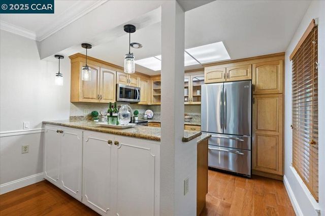 1857 Golden Rain Rd Unit 2, Walnut Creek, CA 94595