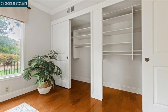 1857 Golden Rain Rd Unit 2, Walnut Creek, CA 94595