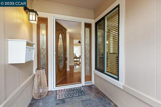 1857 Golden Rain Rd Unit 2, Walnut Creek, CA 94595