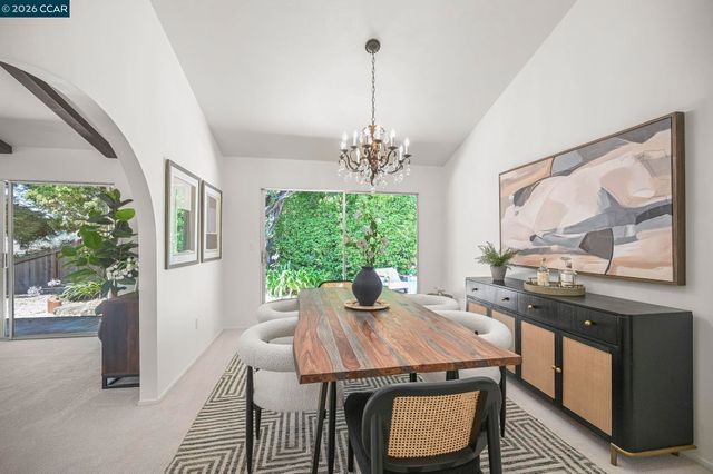 1085 Country Club Drive, Moraga, CA 94556