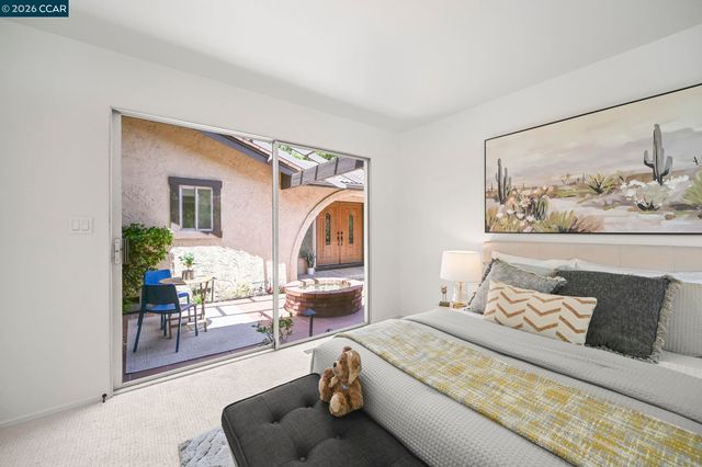 1085 Country Club Drive, Moraga, CA 94556