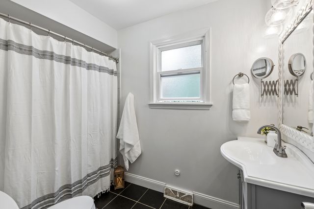 552 Burton Avenue, Highland Park, IL 60035