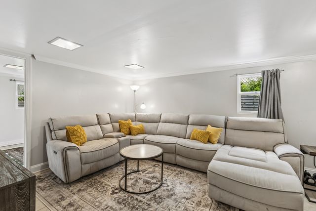 552 Burton Avenue, Highland Park, IL 60035