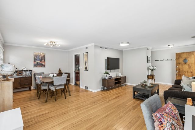 552 Burton Avenue, Highland Park, IL 60035
