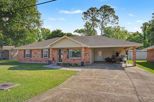 605 Alex St, Houma, LA 70360