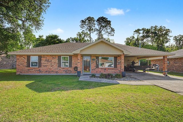 605 Alex St, Houma, LA 70360