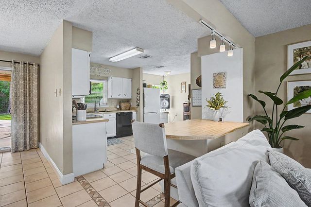 605 Alex St, Houma, LA 70360