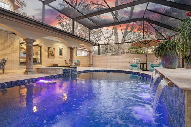 1524 Travis Street, Columbus, TX 78934