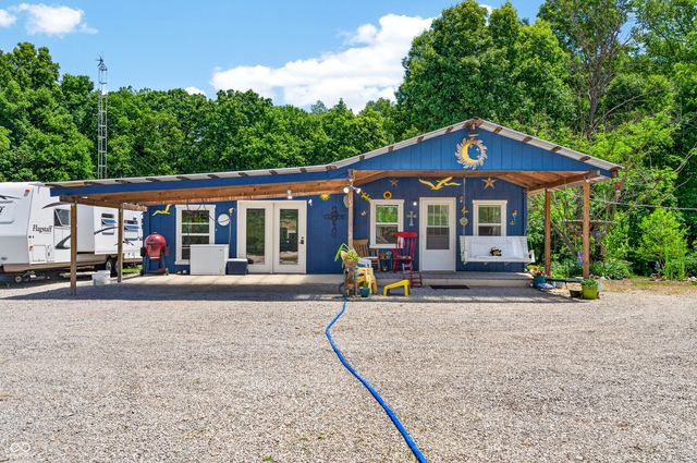 5053 Bittersweet Road, Morgantown, IN 46160