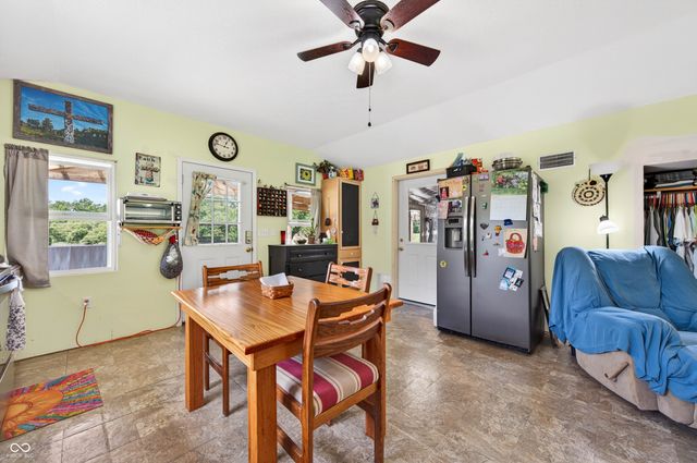 5053 Bittersweet Road, Morgantown, IN 46160