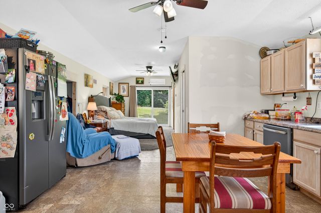 5053 Bittersweet Road, Morgantown, IN 46160